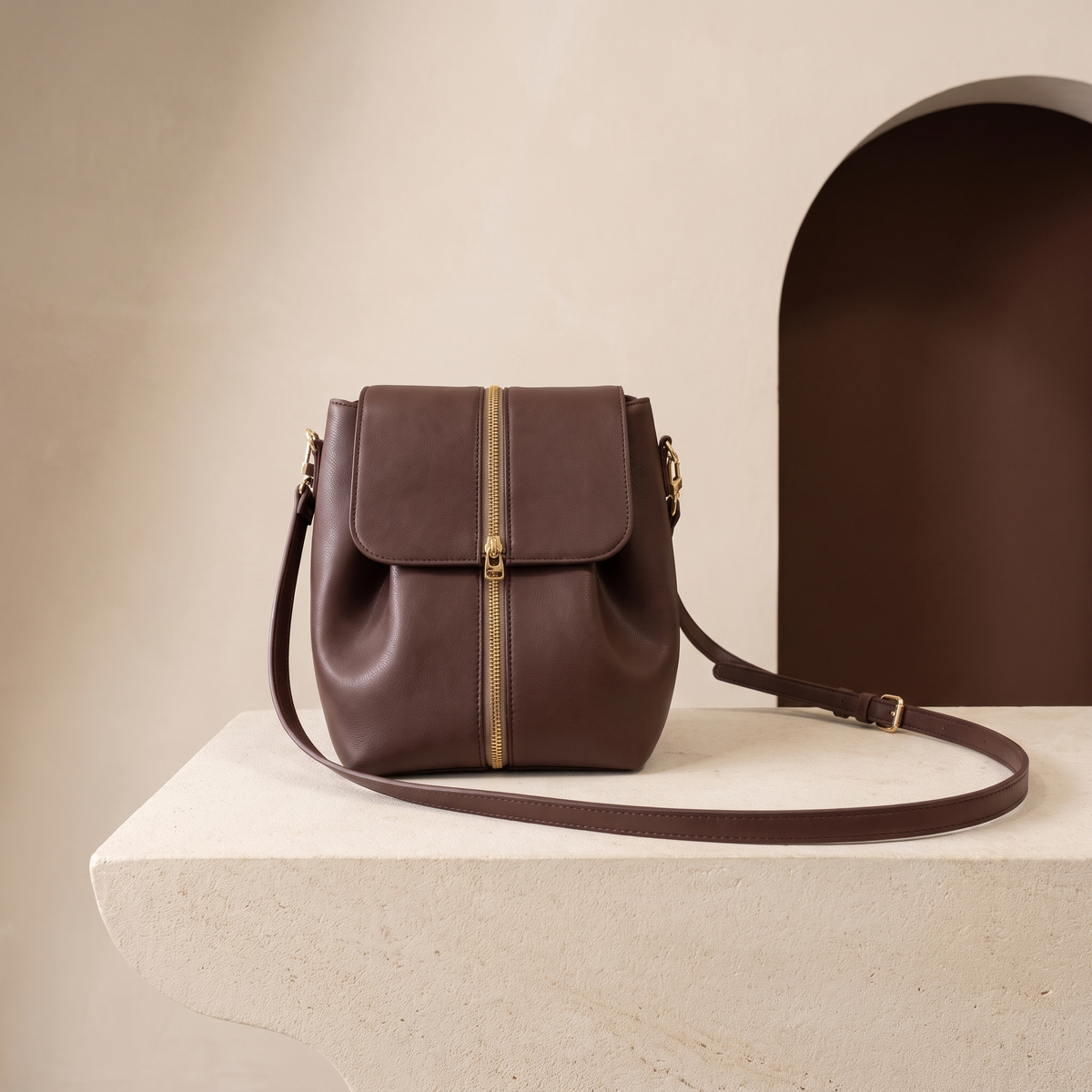 Alphonsine Interchangeable Noire Black Crossbody/Backpack
